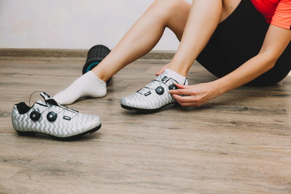 Buty do biegania szerokie w palcach – jak wybrać najlepsze modele dla szerokiej stopy?